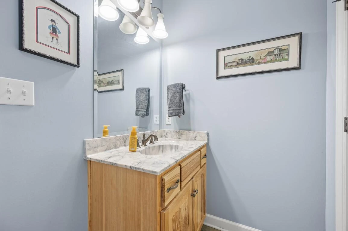 1422 Hidden Oaks LN - Photo 45