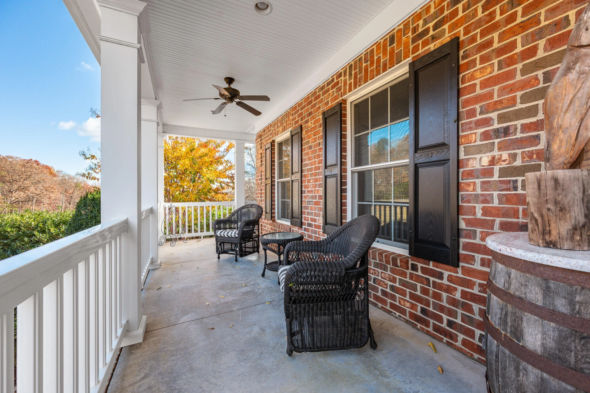1422 Hidden Oaks LN - Photo 10