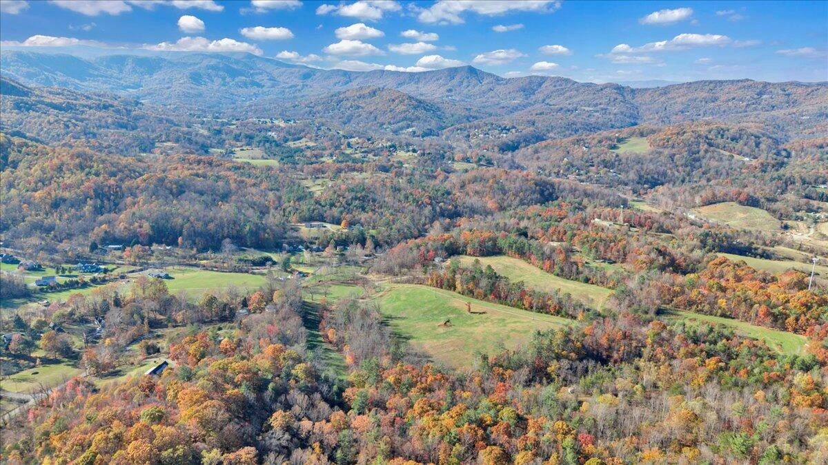 6742 Dawnwood & 0 Poage Valley RD - Photo 34