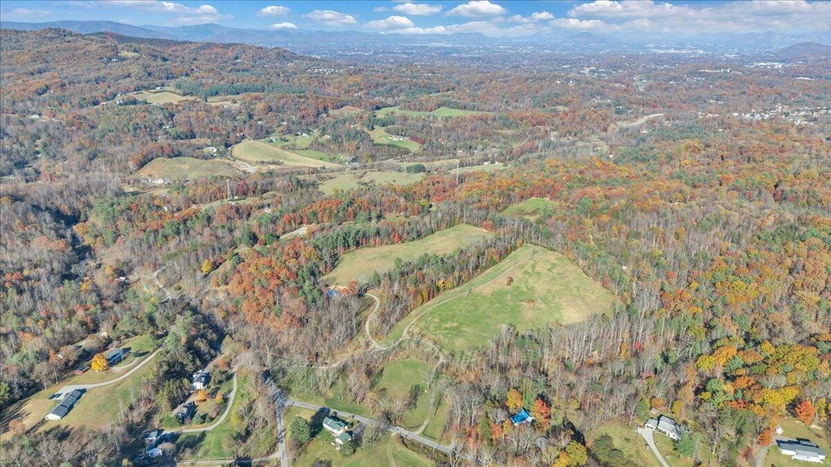 6742 Dawnwood & 0 Poage Valley RD - Photo 39