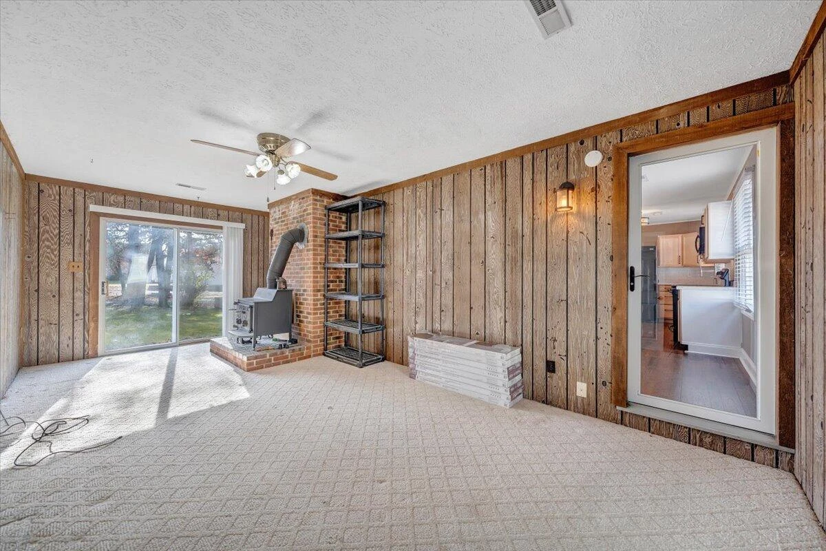 6714 Albert RD - Photo 16