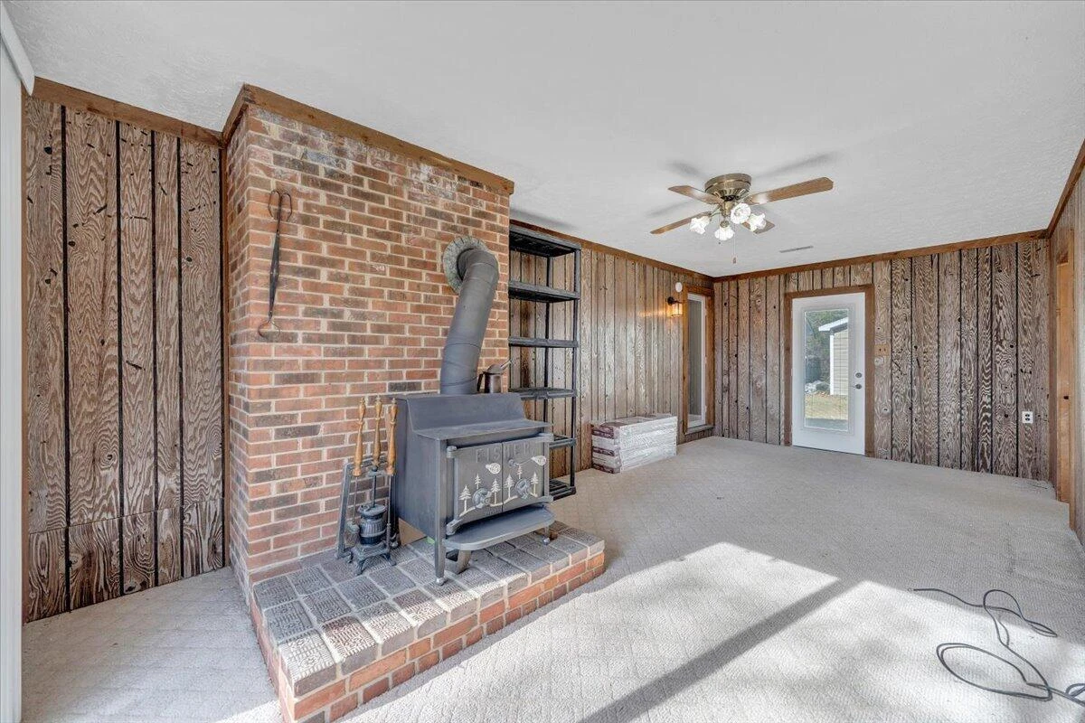 6714 Albert RD - Photo 19