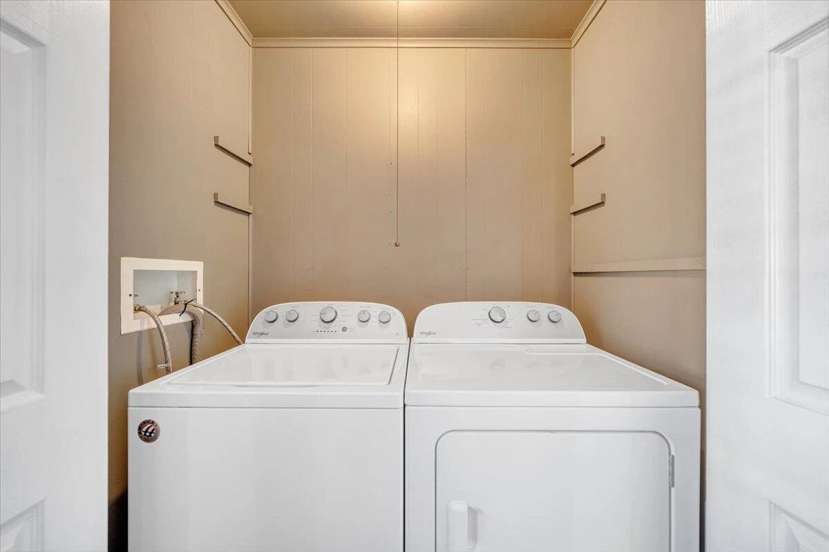 6714 Albert RD - Photo 20