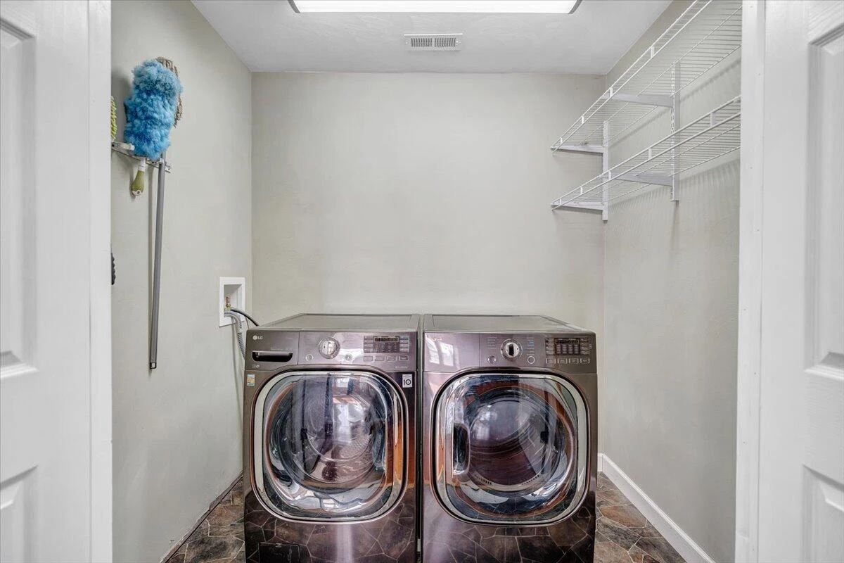 6714 Albert RD - Photo 46