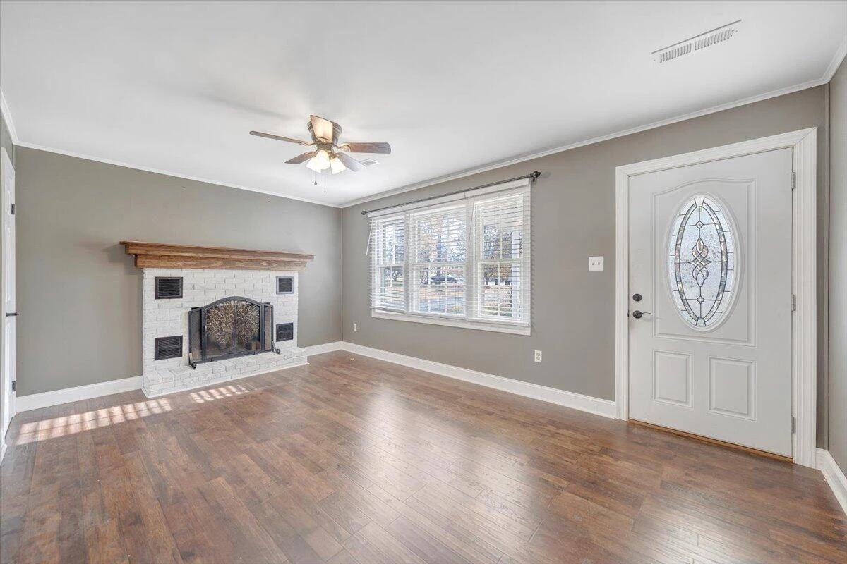 6714 Albert RD - Photo 8