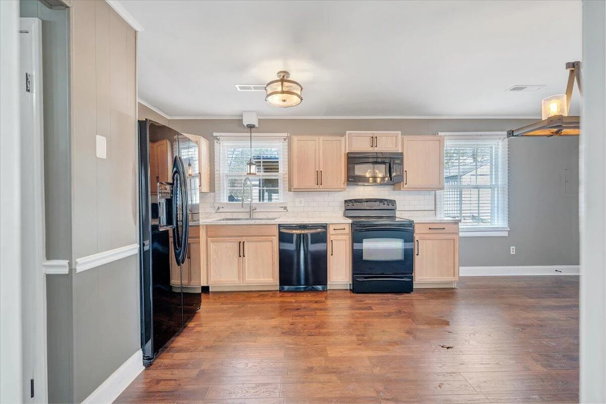6714 Albert RD - Photo 11
