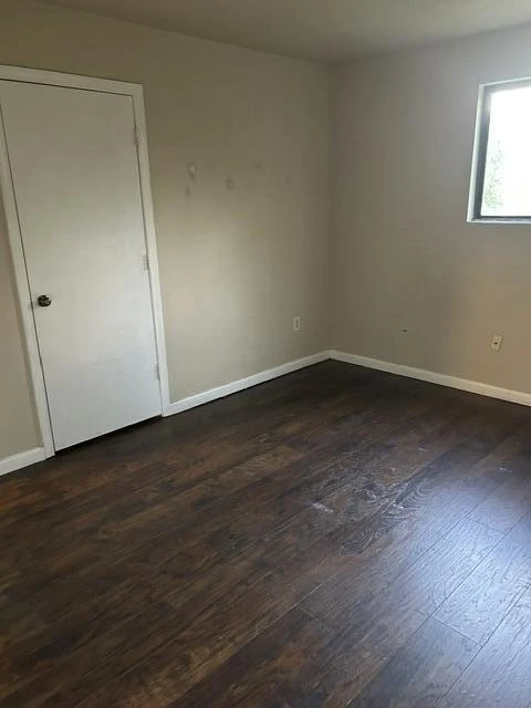 1374 Gillette AVE SE - Photo 12
