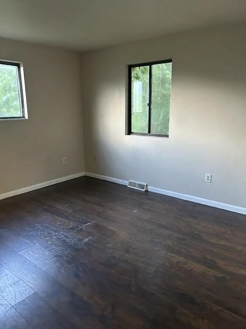 1374 Gillette AVE SE - Photo 6