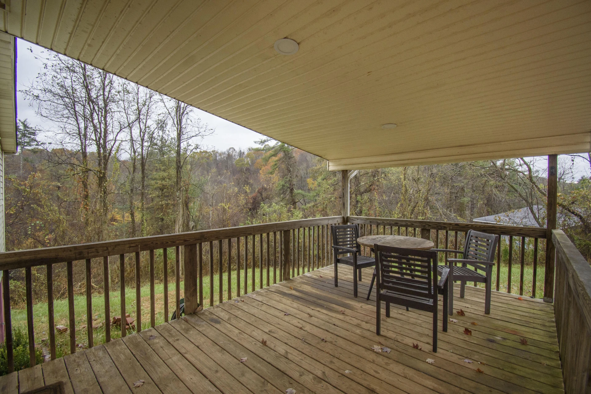 320 Stuart RD SE - Photo 5