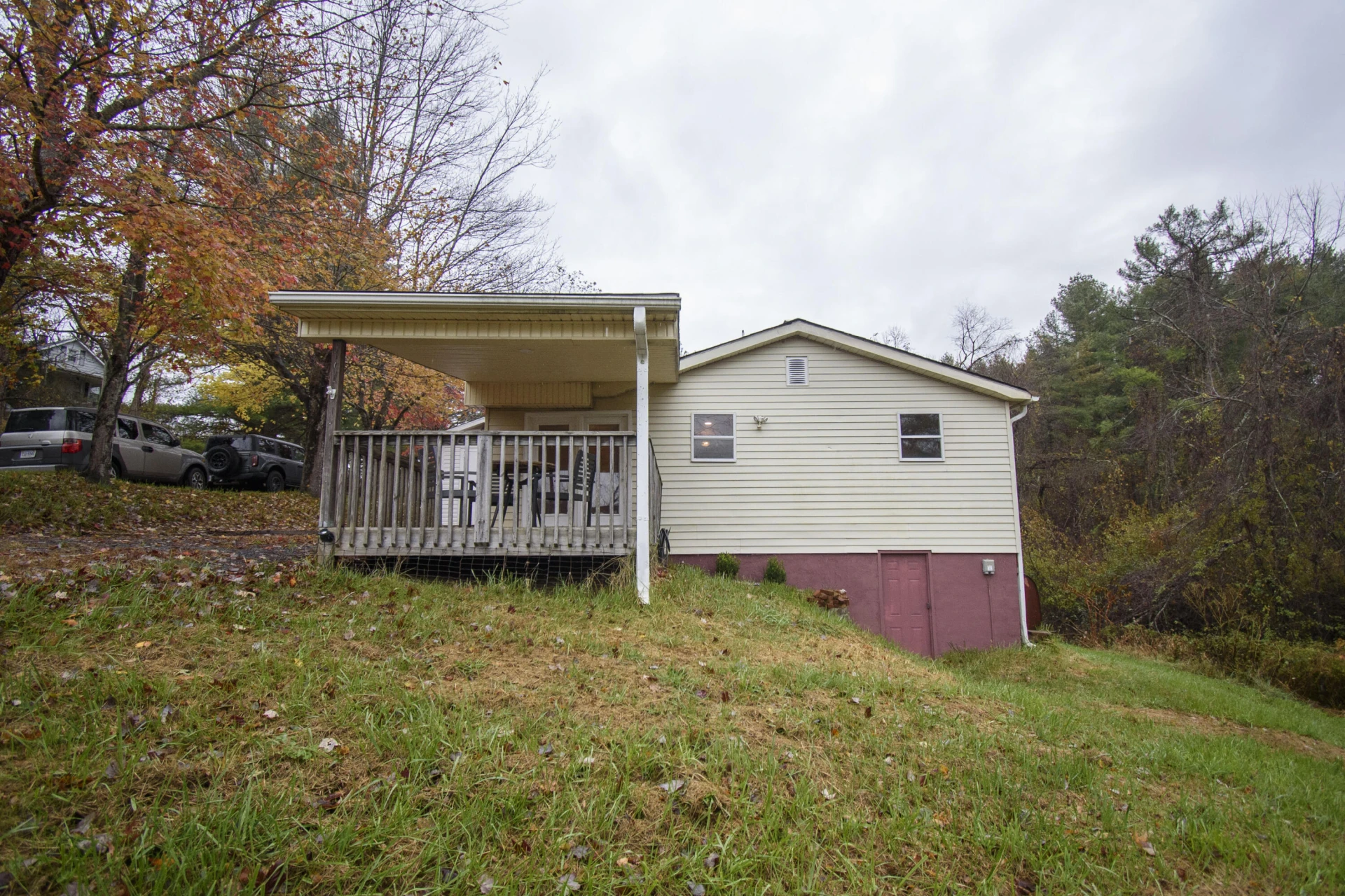 320 Stuart RD SE - Photo 7