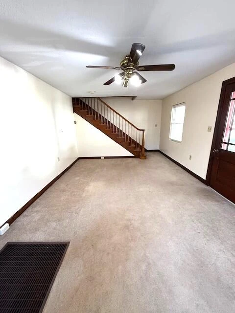 221 E Parrish ST - Photo 3