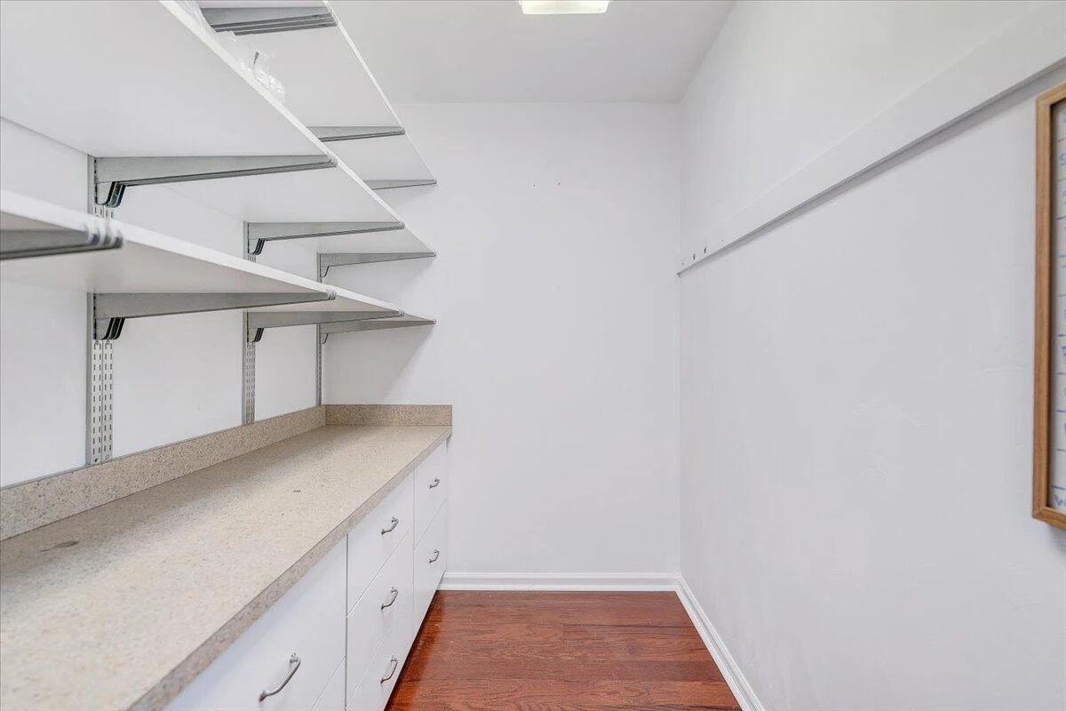 1884 Oak DR - Photo 11