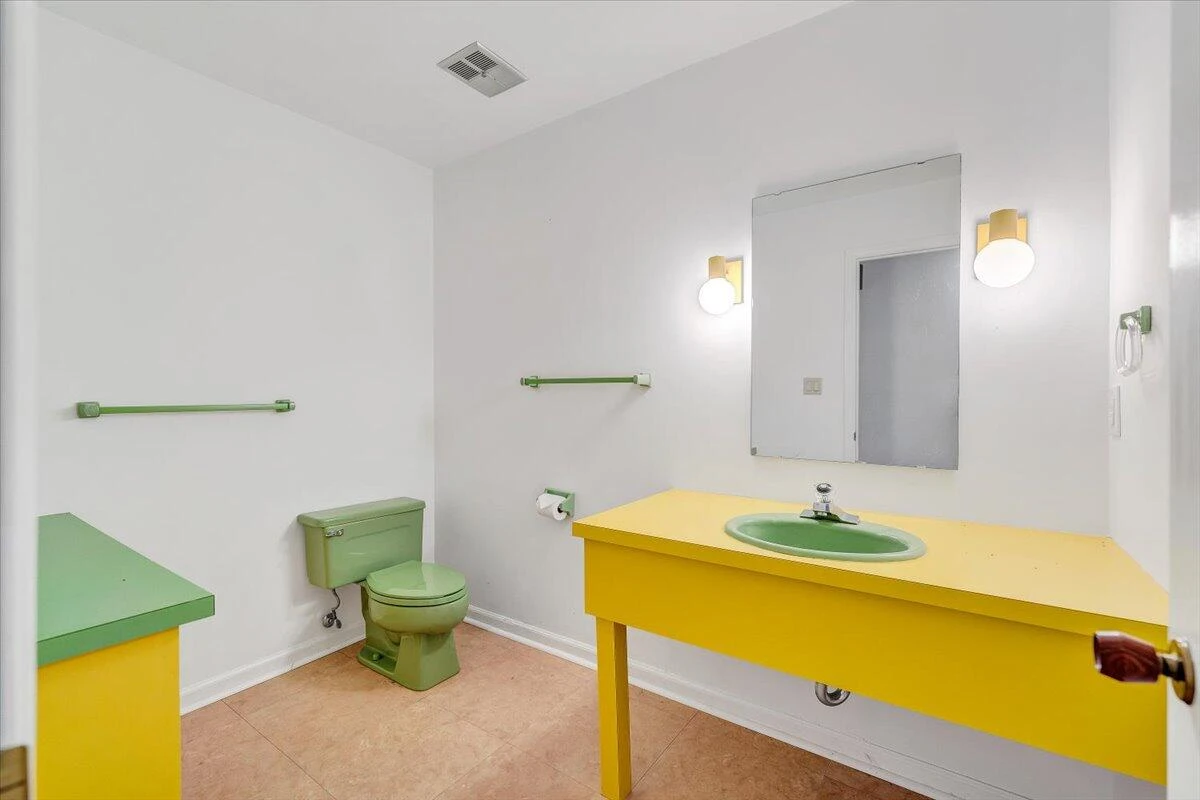 1884 Oak DR - Photo 12