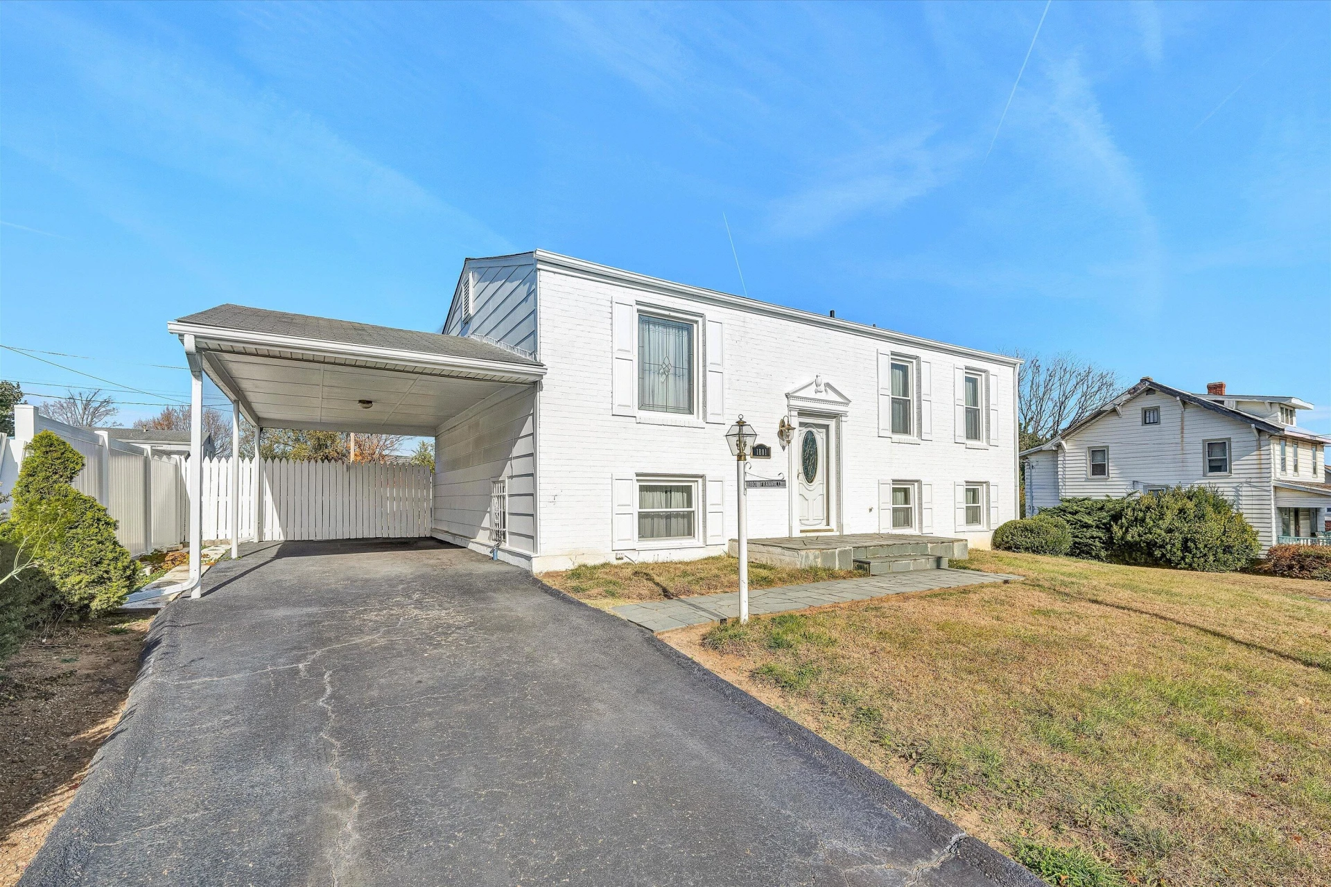 1801 Franwill AVE NW - Photo 3