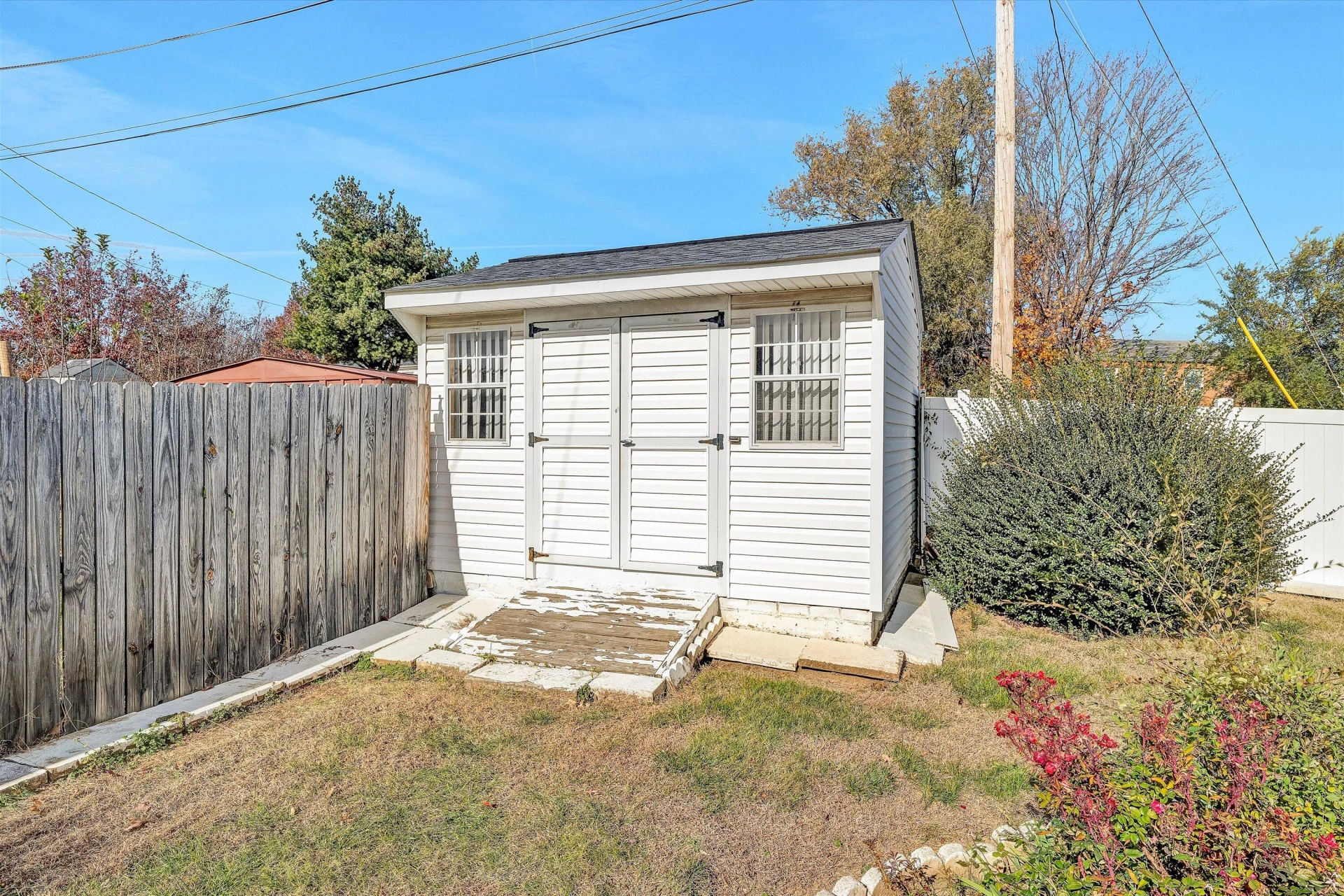 1801 Franwill AVE NW - Photo 36