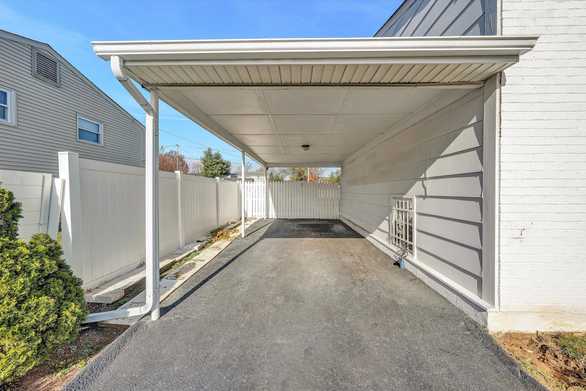 1801 Franwill AVE NW - Photo 6