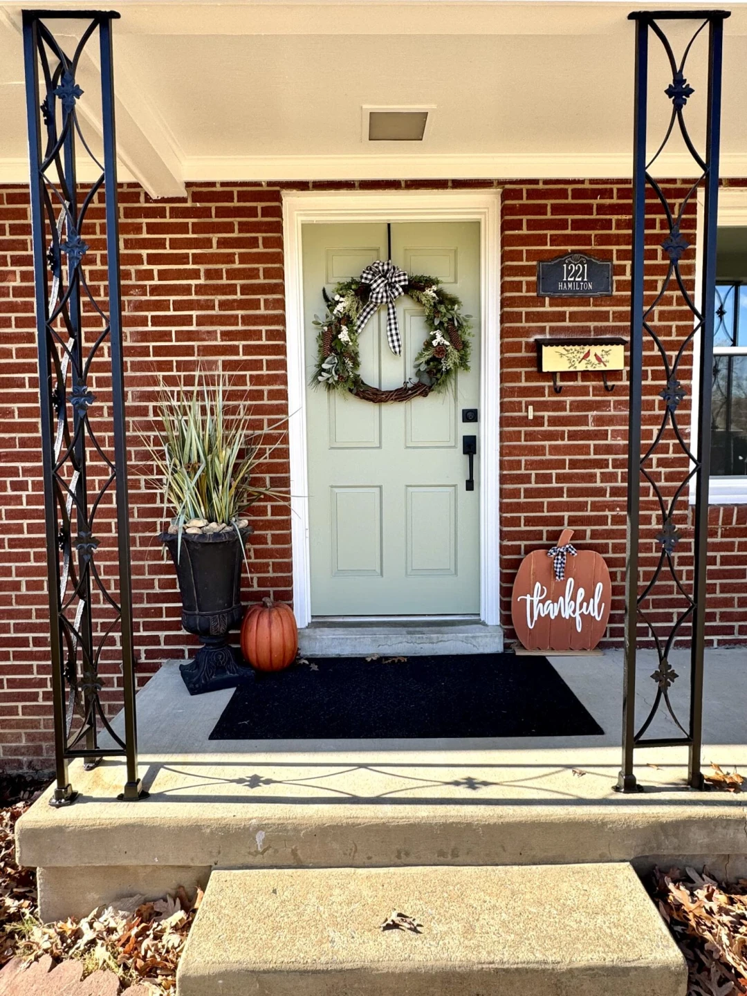 1221 Hamilton AVE - Photo 3