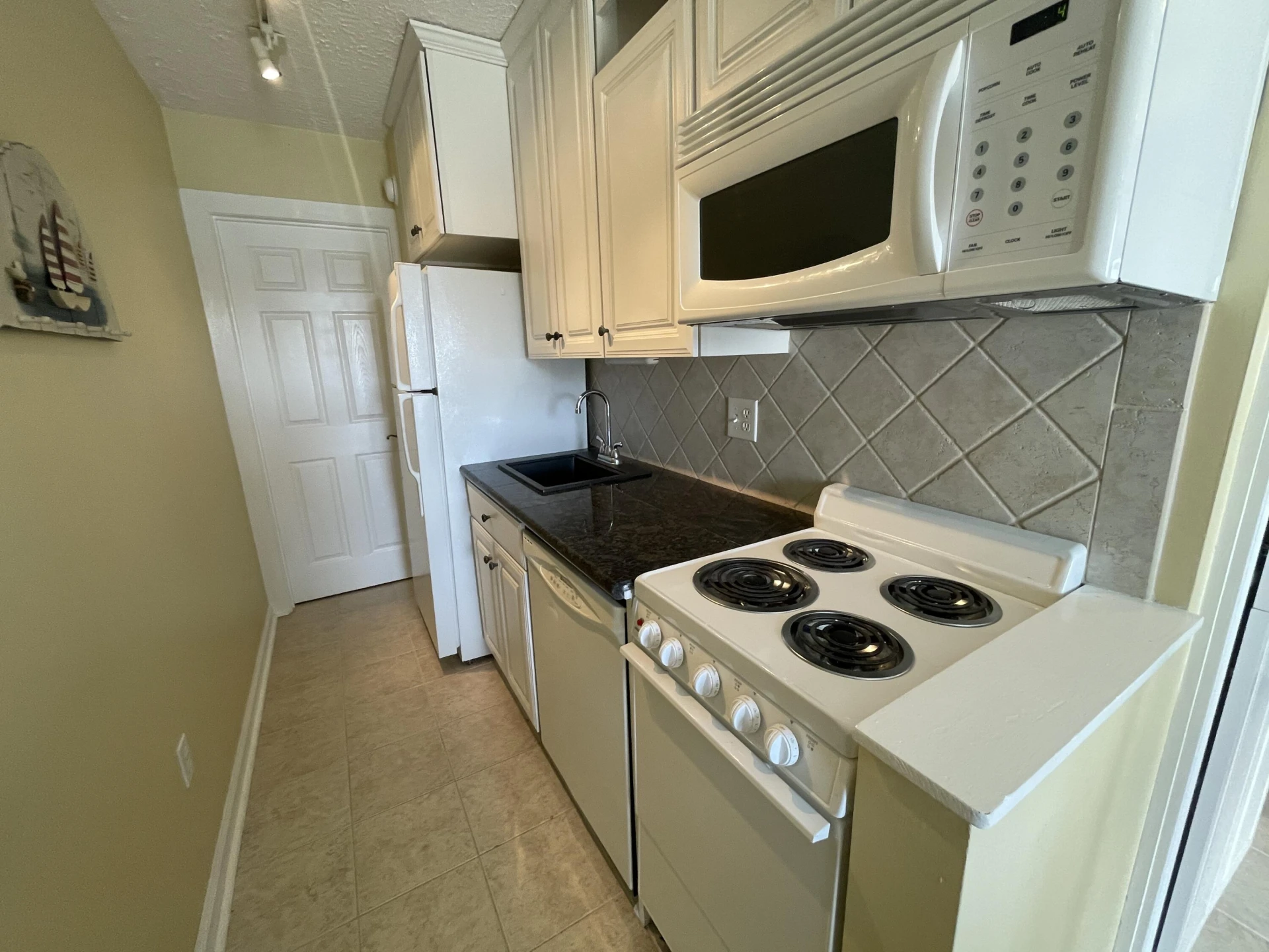 1089 Bluewater DR #401 - Photo 38