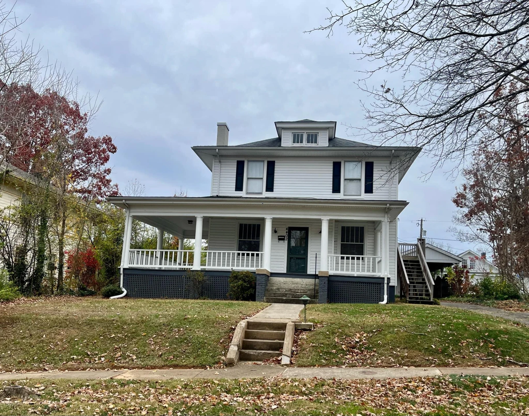 4402 Hilltop DR