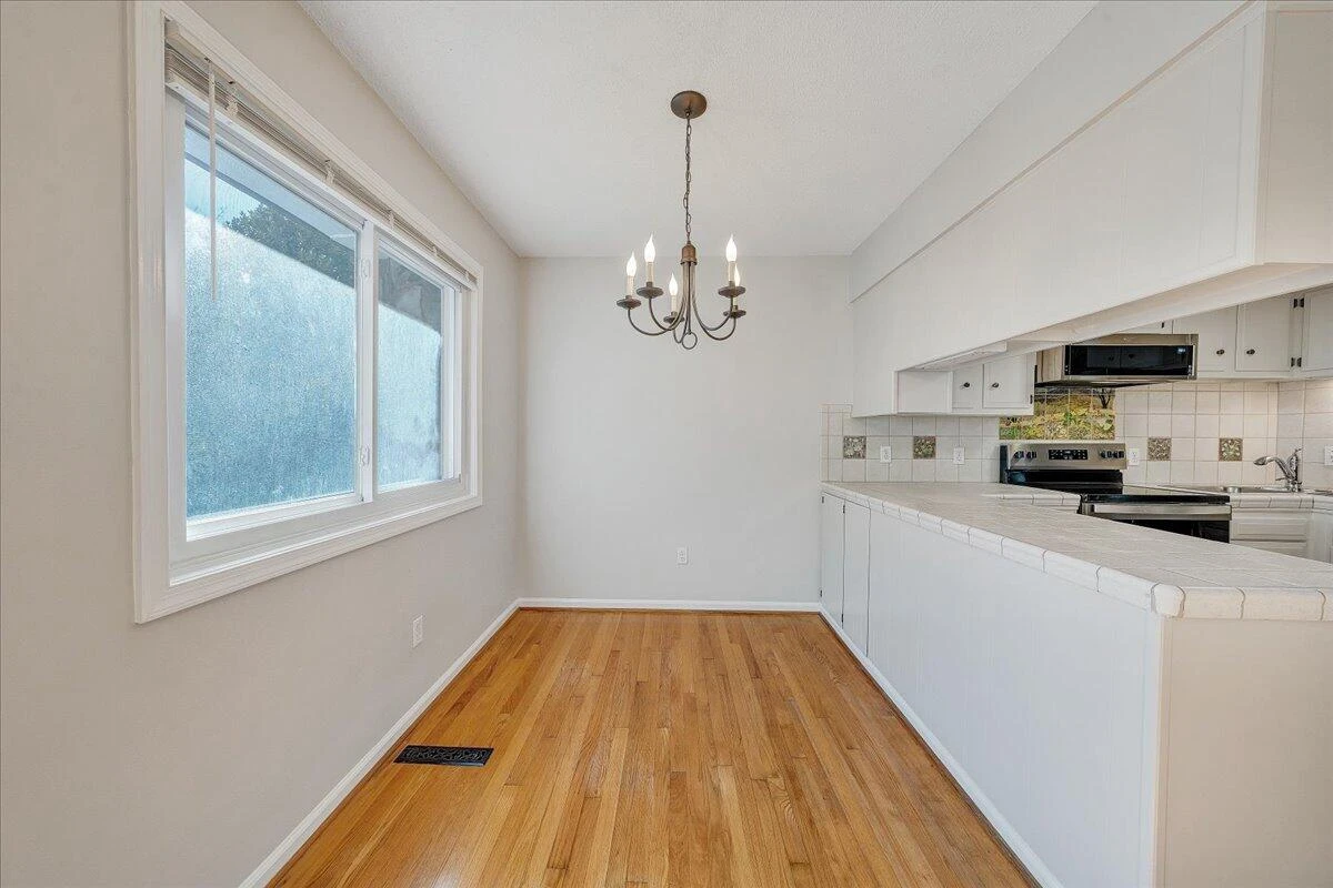 3319 Stonehenge Square - Photo 17