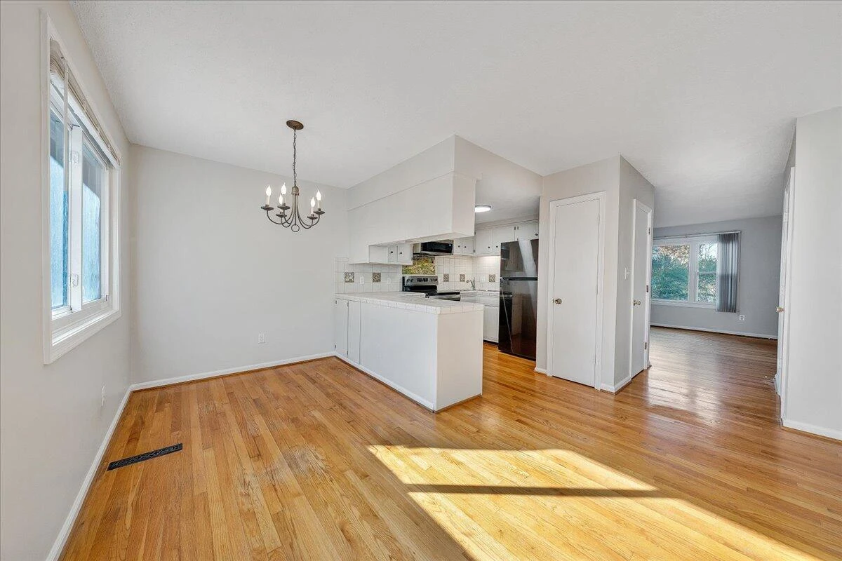 3319 Stonehenge Square - Photo 18
