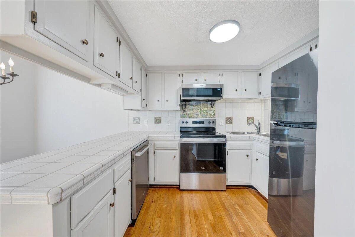 3319 Stonehenge Square - Photo 20
