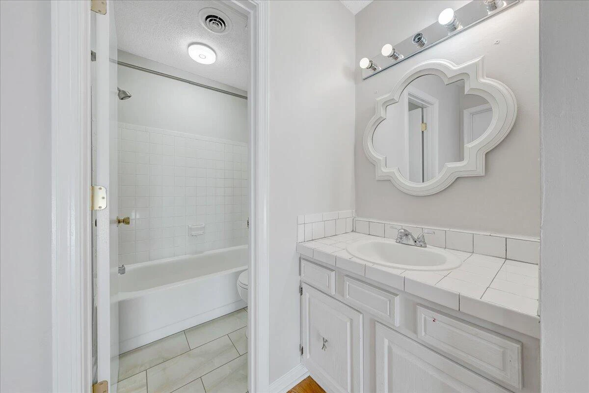 3319 Stonehenge Square - Photo 36