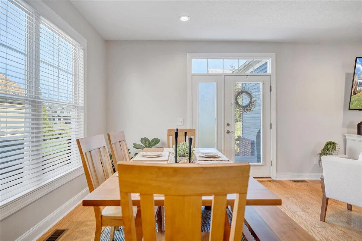 605 Kentwood DR - Photo 19