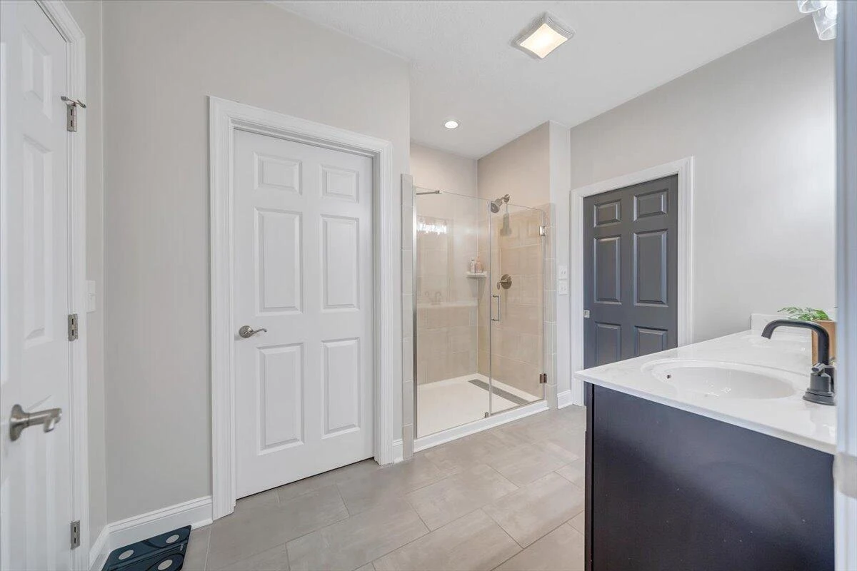 605 Kentwood DR - Photo 31