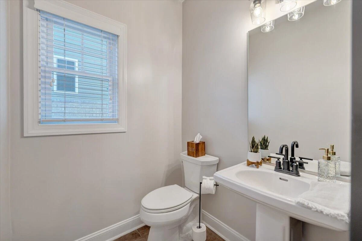 605 Kentwood DR - Photo 34