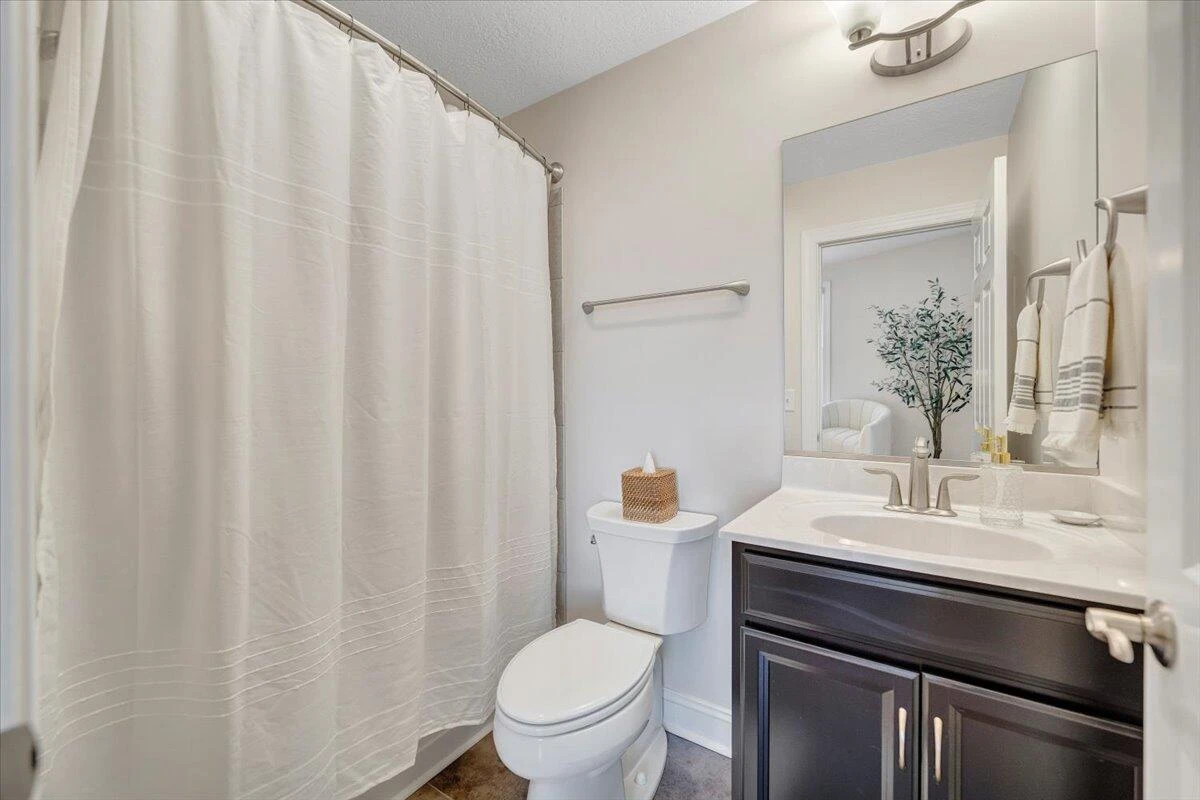 605 Kentwood DR - Photo 38