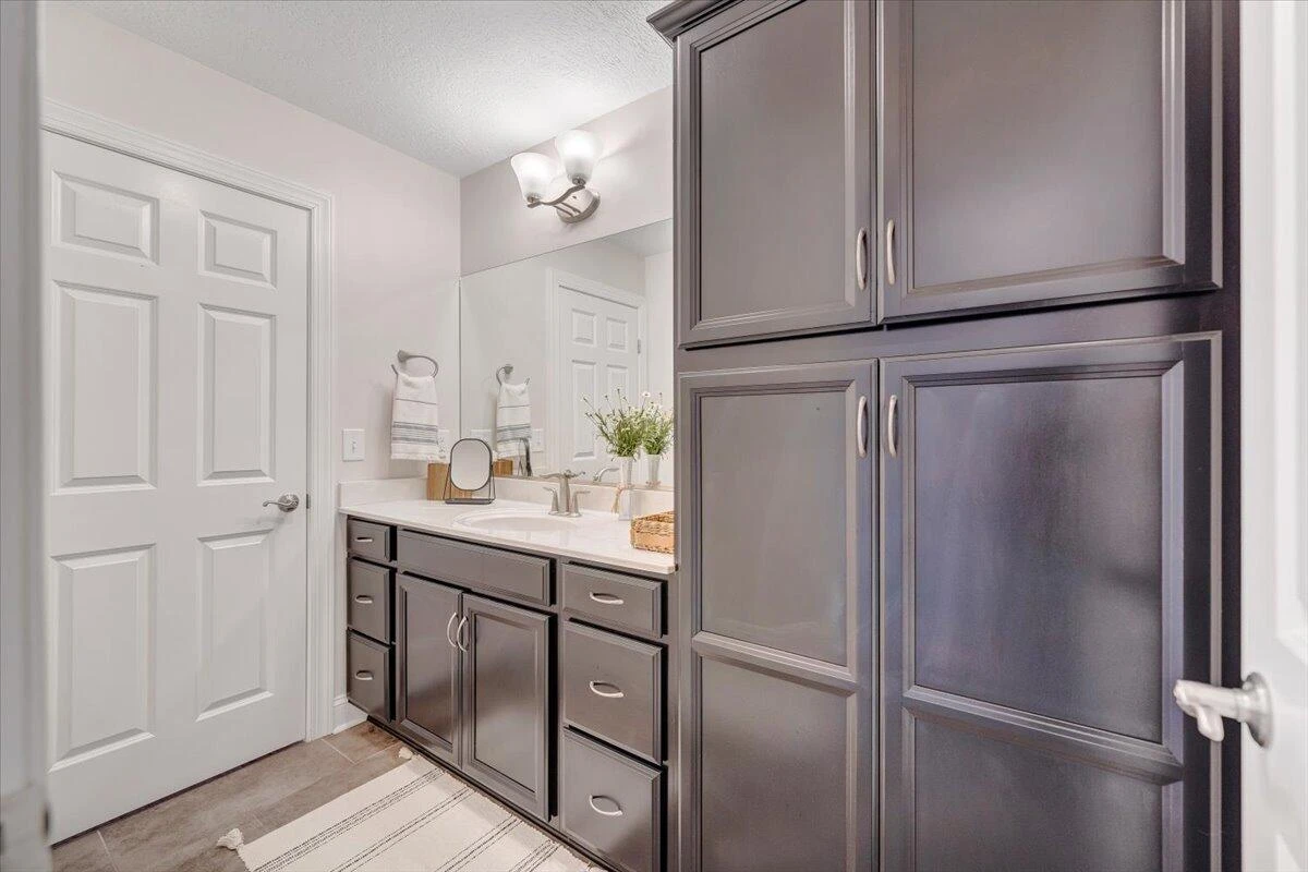 605 Kentwood DR - Photo 44