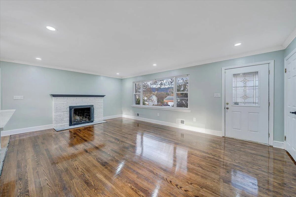 7372 Chester Drive - Photo 8