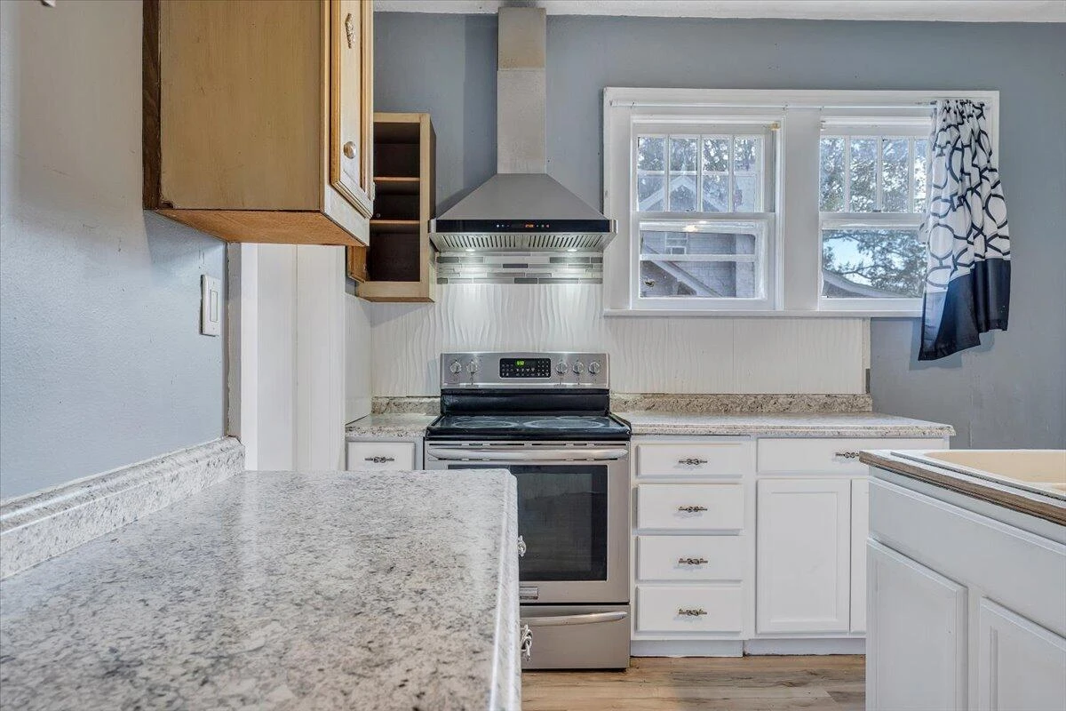3309 Birchwood AVE NE - Photo 14