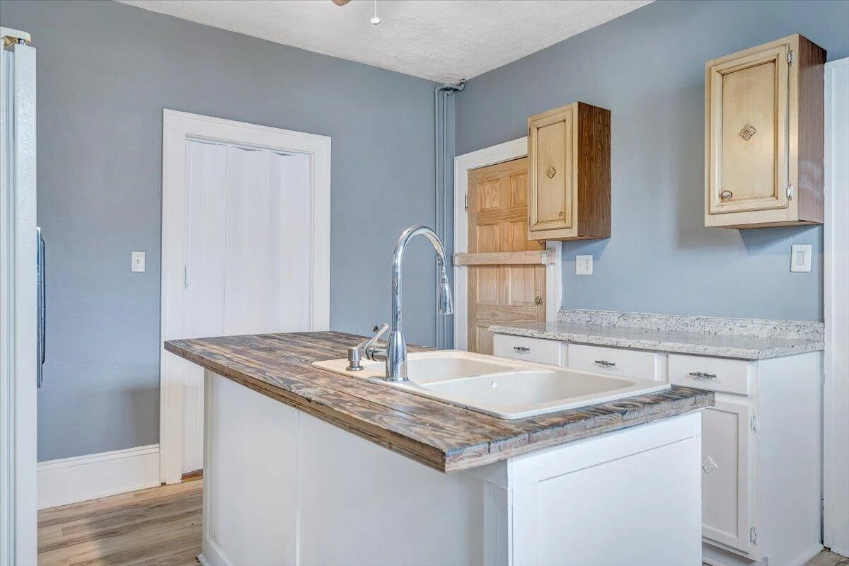 3309 Birchwood AVE NE - Photo 17