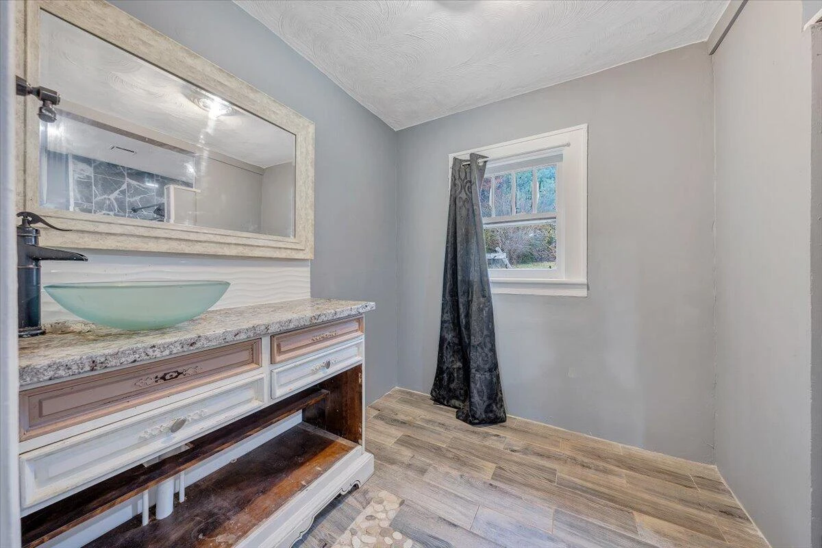 3309 Birchwood AVE NE - Photo 20