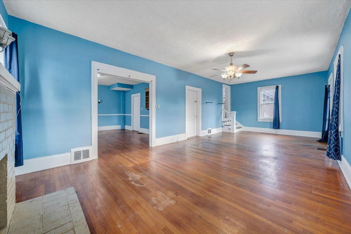 3309 Birchwood AVE NE - Photo 5