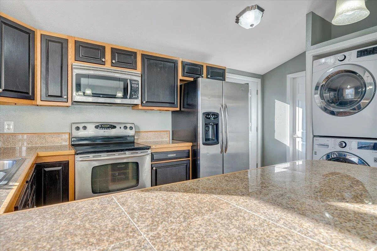 702 Conway ST NE - Photo 12