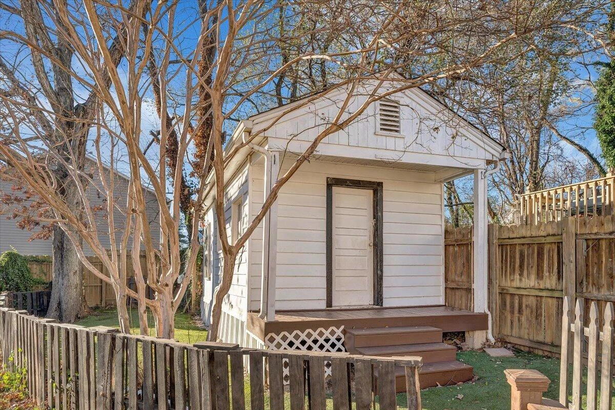 702 Conway ST NE - Photo 24