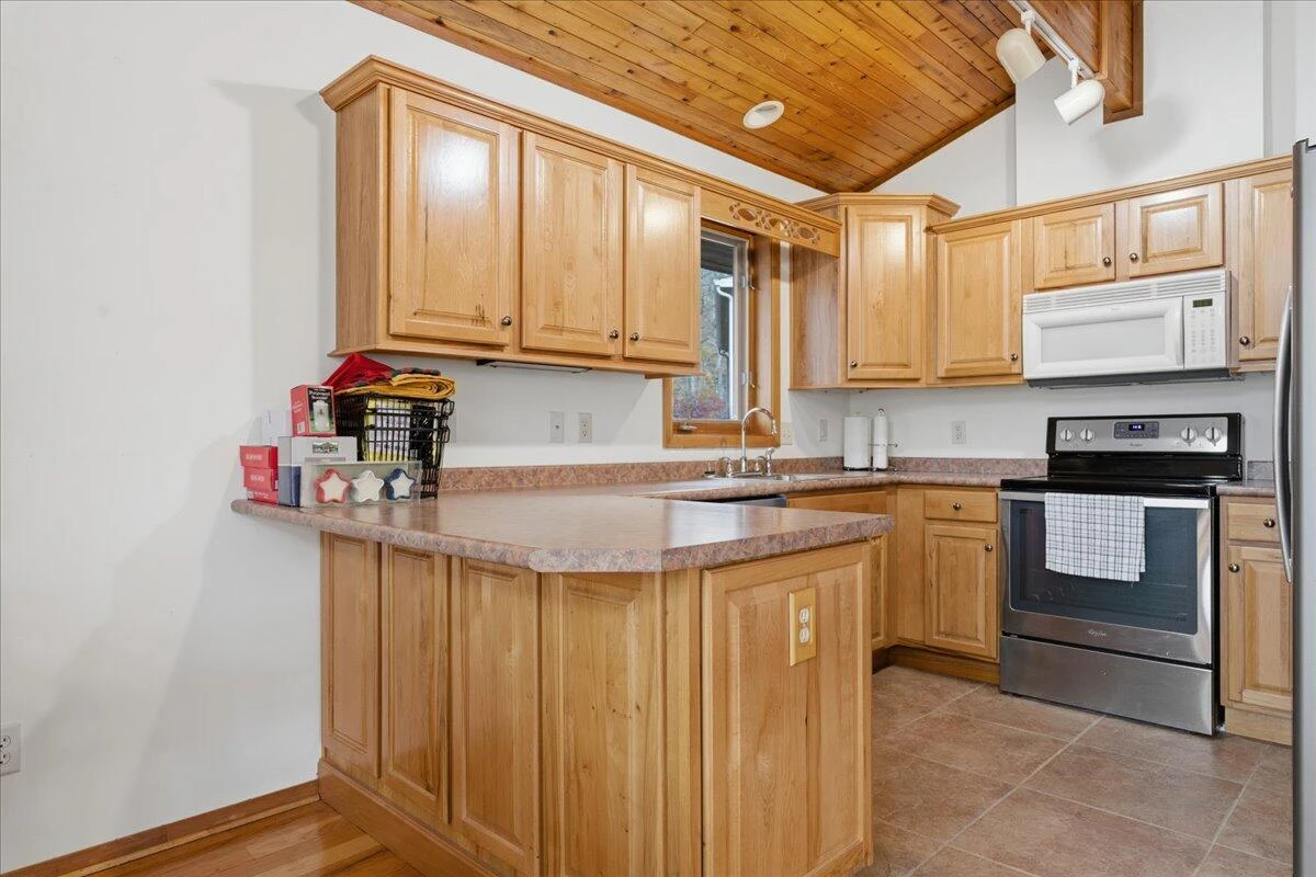 307 Meadow Point DR - Photo 18