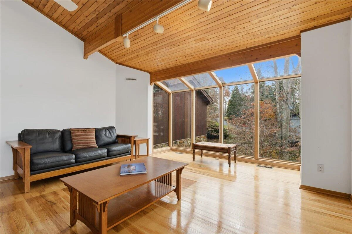 307 Meadow Point DR - Photo 4