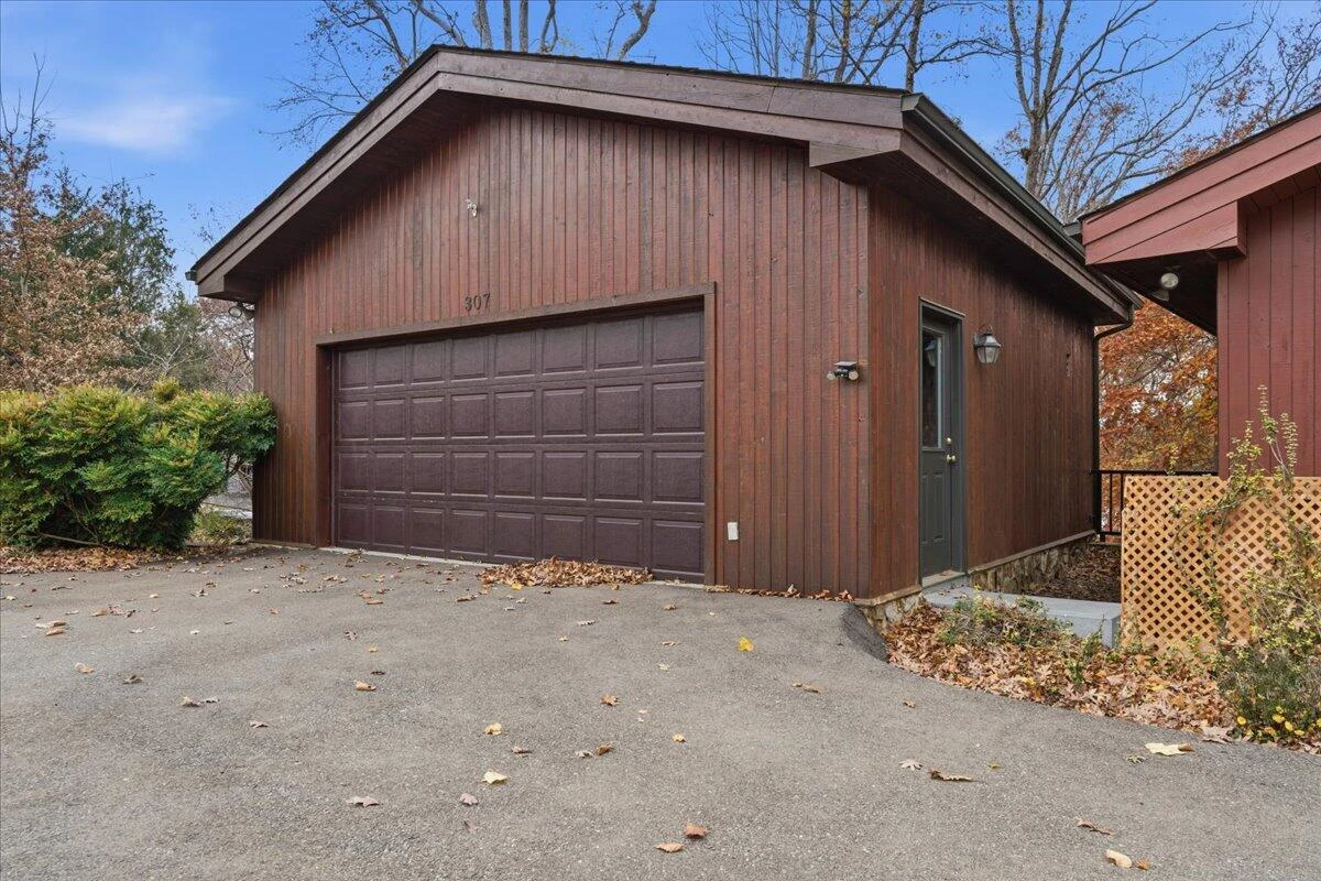 307 Meadow Point DR - Photo 8