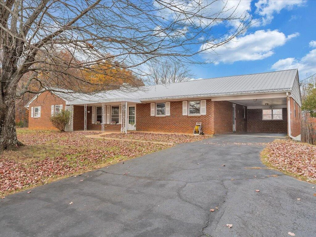 800 Orchard DR - Photo 2