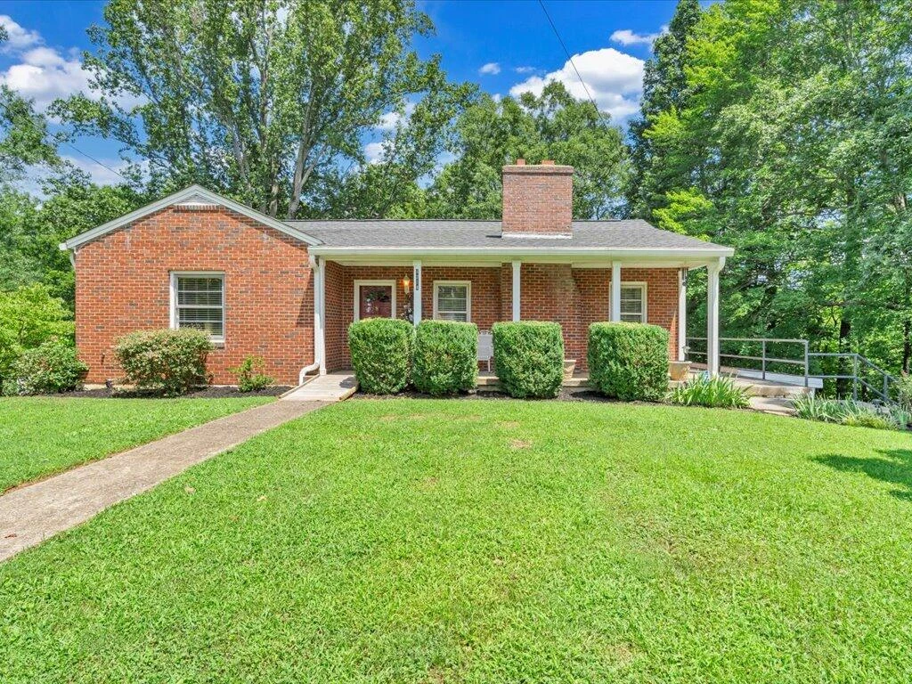 4214 Sunset DR