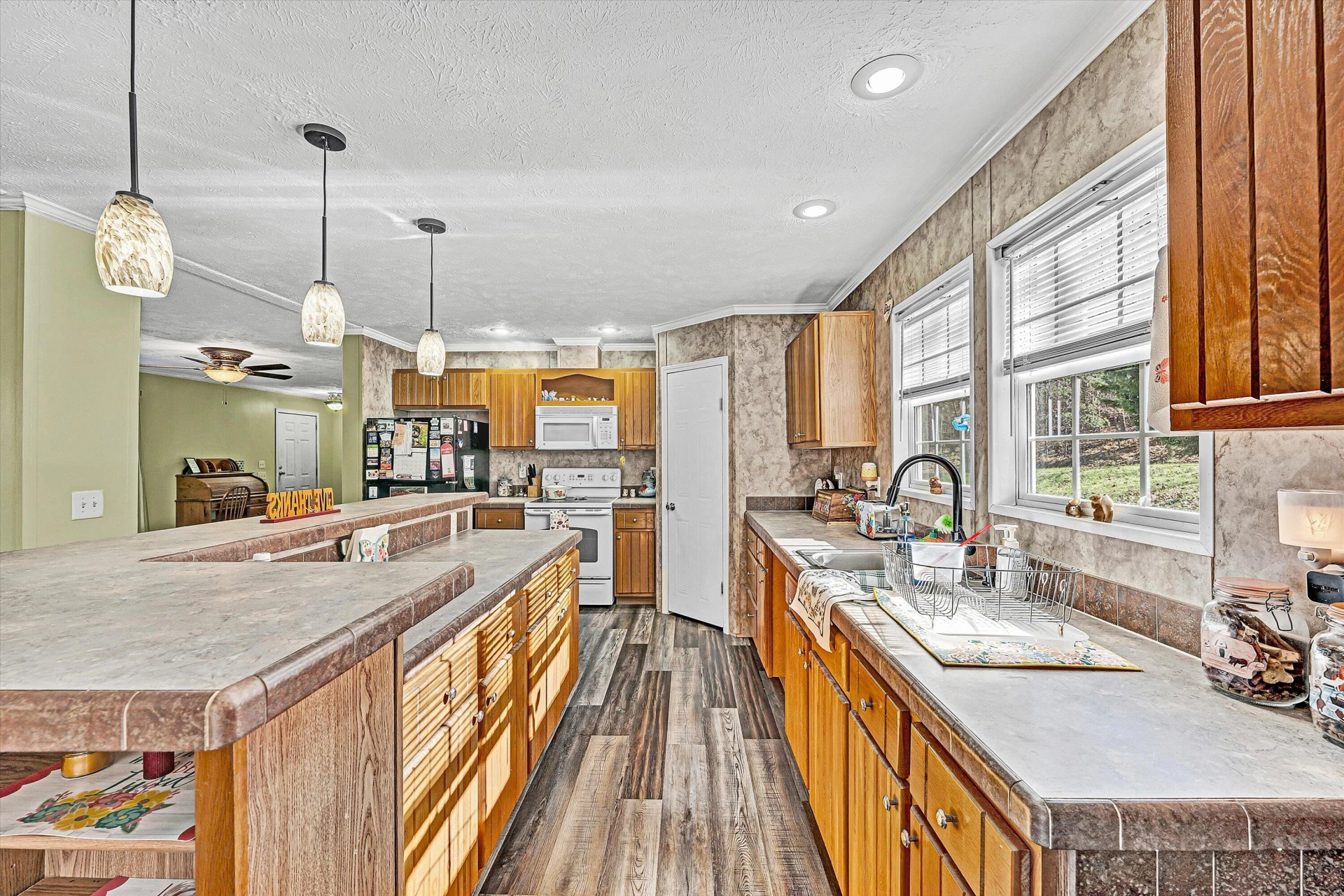 7682 Lee Hwy - Photo 21