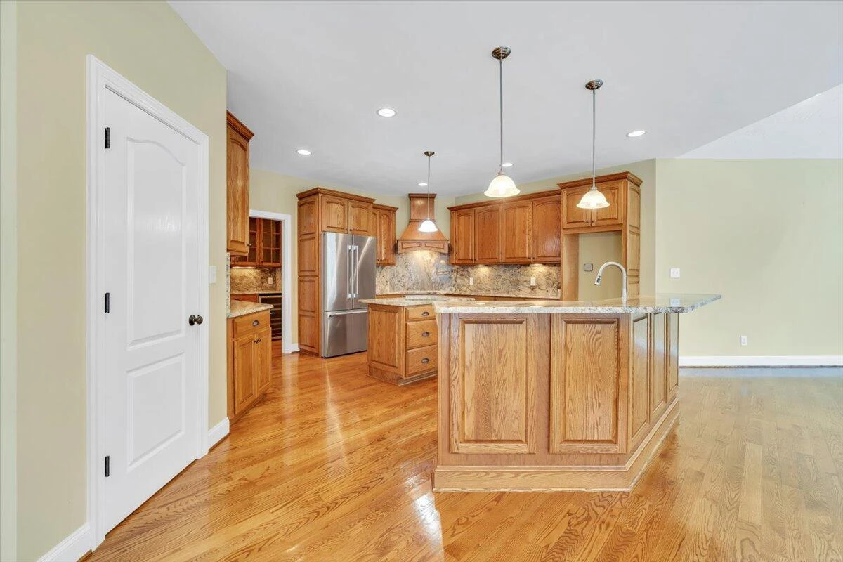 7770 Bending Oak DR - Photo 19