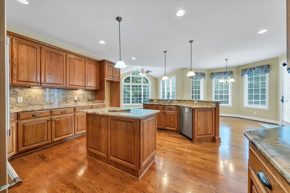 7770 Bending Oak DR - Photo 25