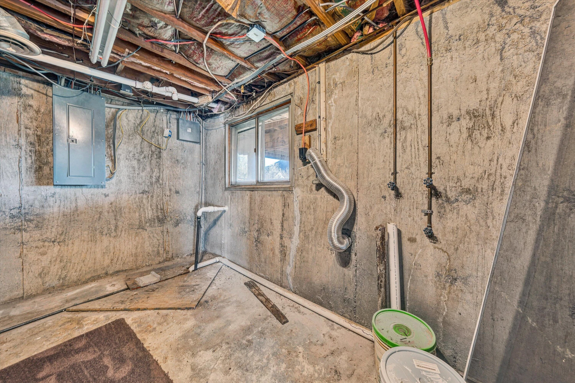 1433 Morehead AVE SE - Photo 24