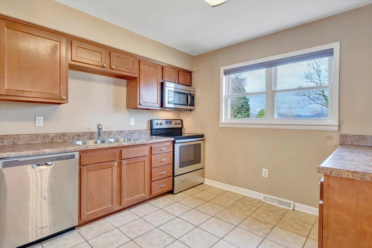 3853 Red Fox DR NW - Photo 10