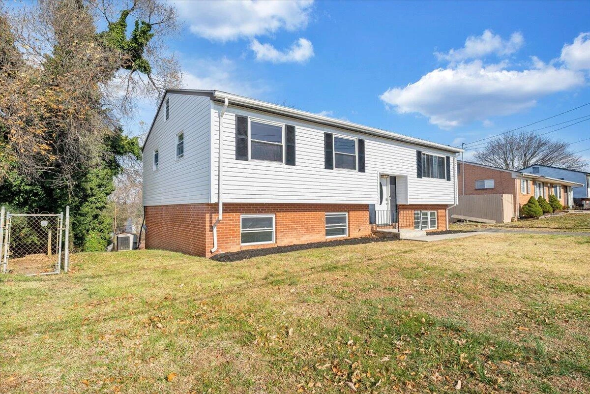 3853 Red Fox DR NW - Photo 36